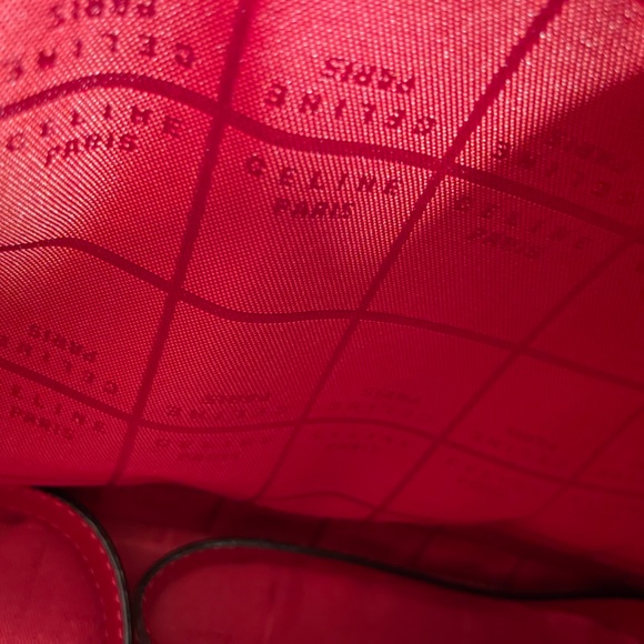 Celine handbag with strap - Picture 15 of 15